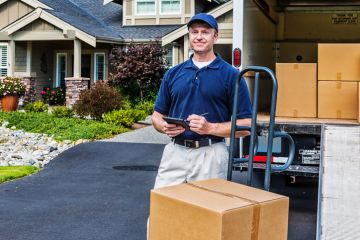 Moving services in West Toluca Lake
